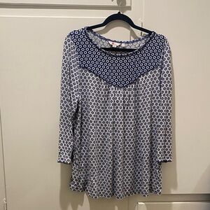 Boden Blue and White Geometric soft top Sz 12/Large